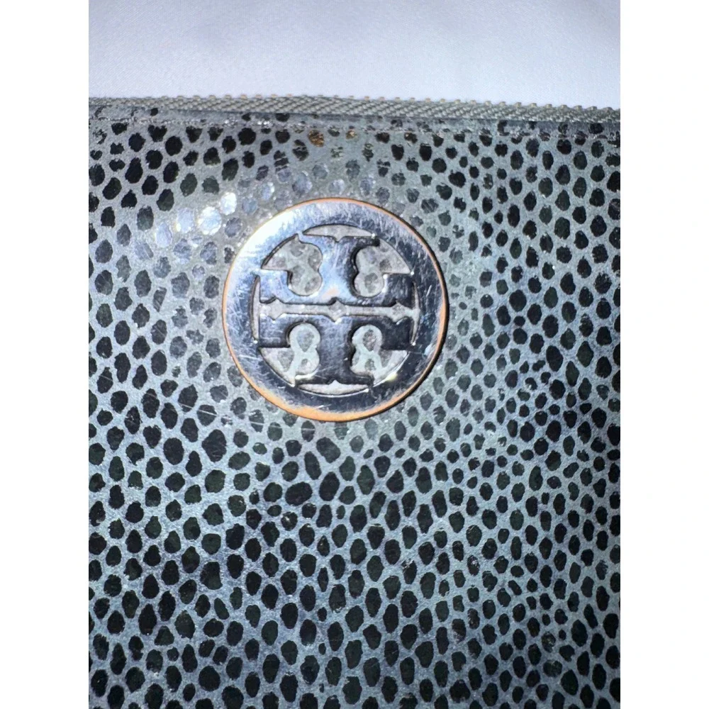 Tory Burch Snakeskin Embossed Leather Zip Around Continental Wallet Black Grey